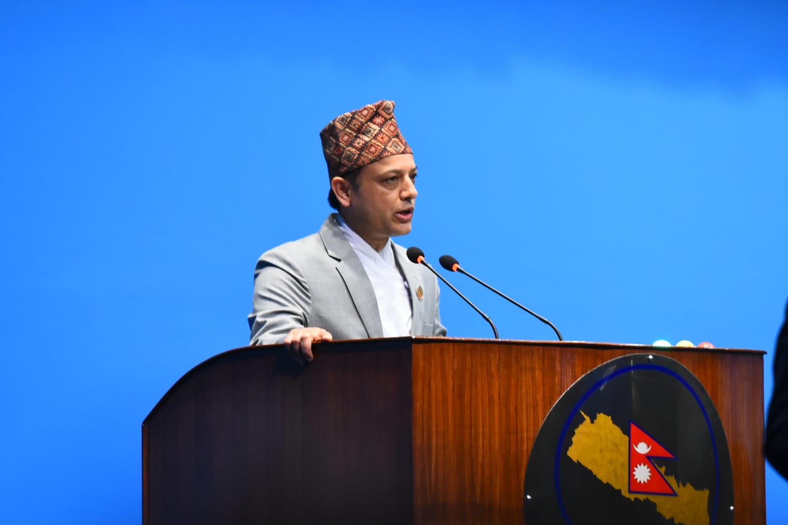 विदेशबाट फर्किएकालाई ‘रिटर्नी उद्यमशीलता कार्यक्रम’ सञ्चालनको तयारीमा सरकार